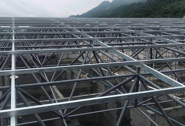 灌南仁怀冠英学校艺体楼网架